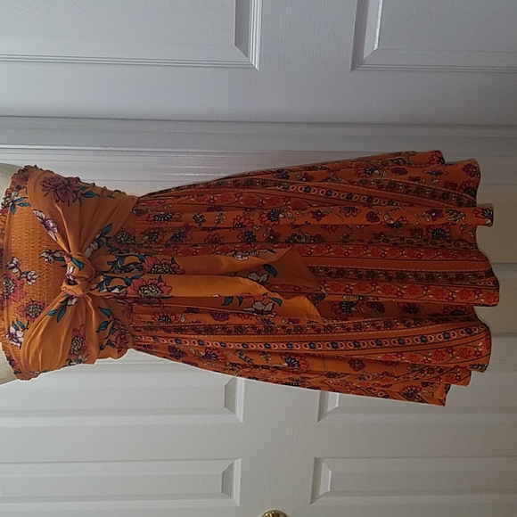 New Orange Strapless Dress - Picture 9 of 10